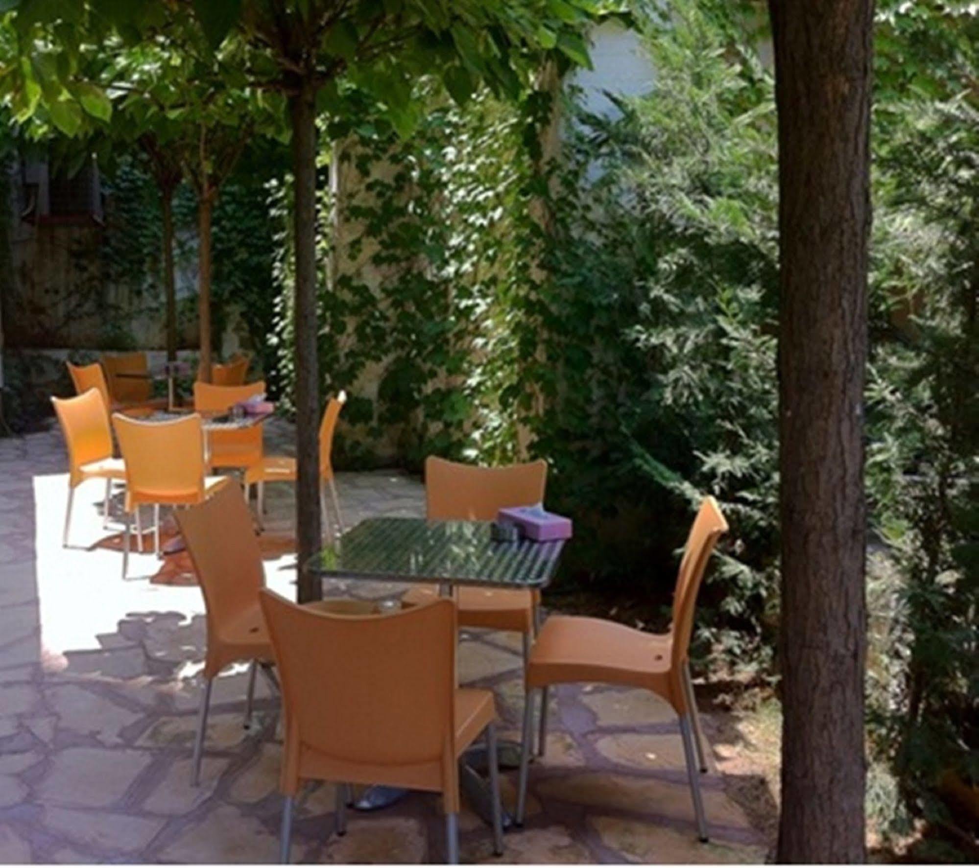 Suite Hotel Merlot - Beirut Eksteriør bilde